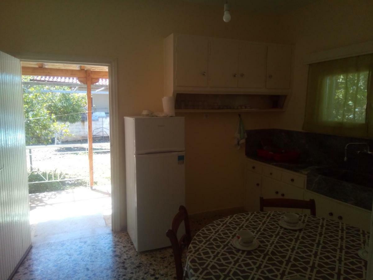 Vangelis House Near Athens Airport Artemida  Bagian luar foto
